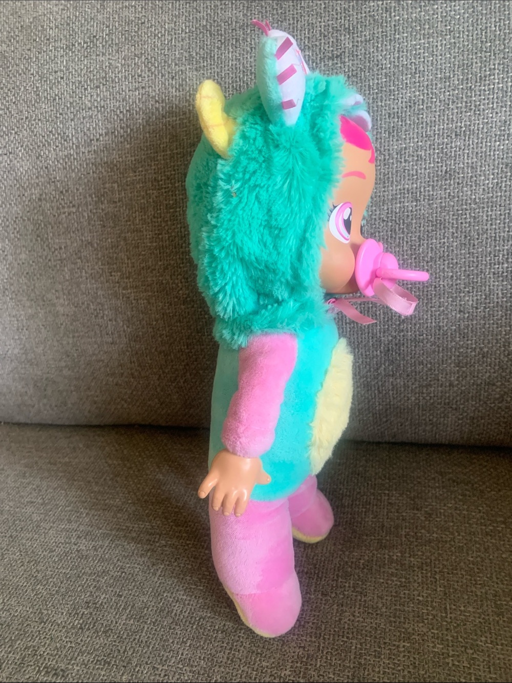 Cry Babies Tiny Cuddles Monster Zippy Baby Doll with Pacifier 11” - Picture 5 of 8